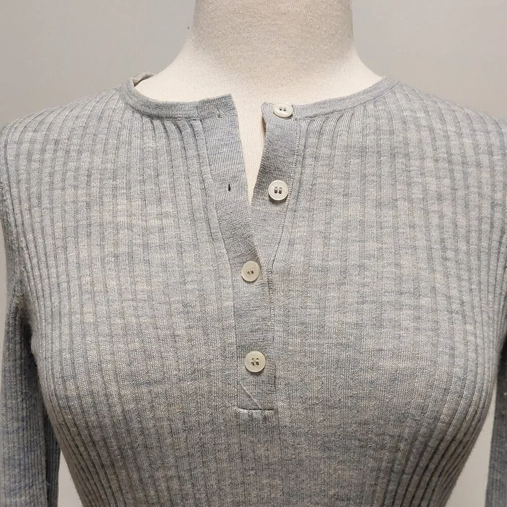 COS, Grey Heather, Lightweight, 100% Wool, L/S, Henley Sweater, Size: S - Picture 2 of 8